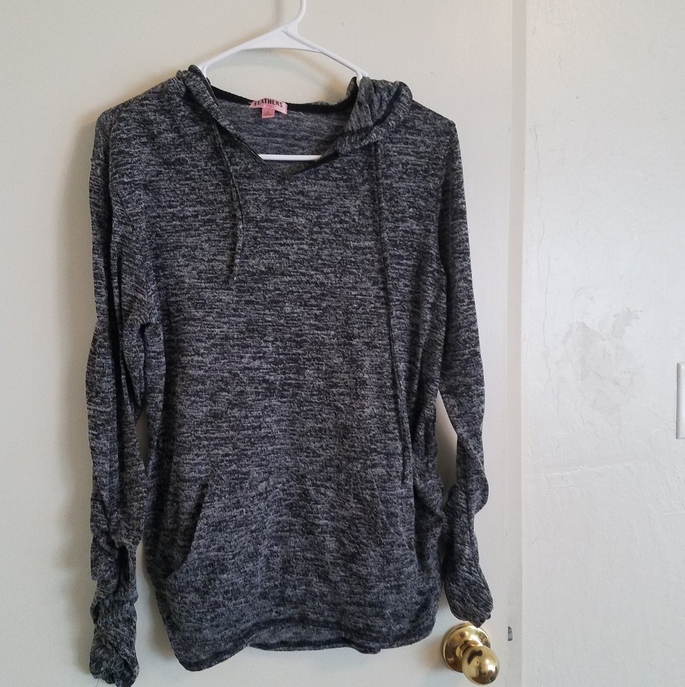 Maternity sweatshirt with hood